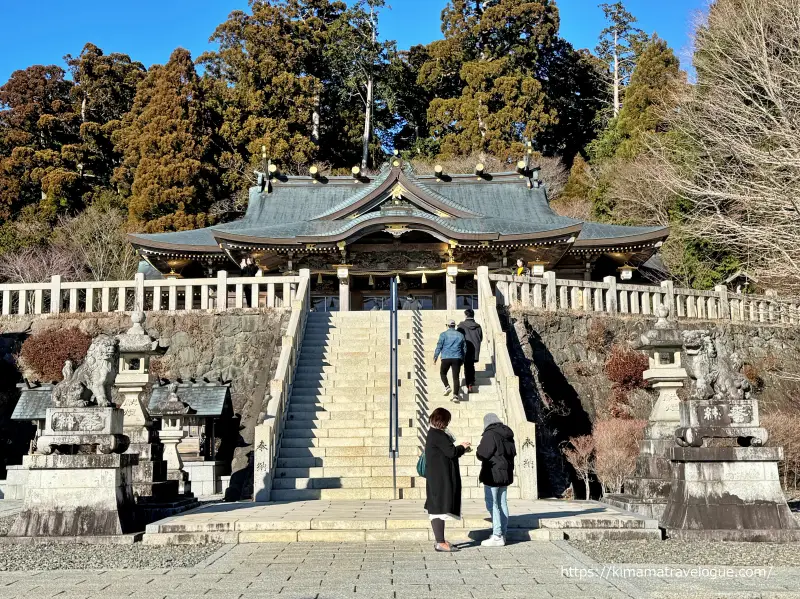 秋葉山本宮秋葉神社(91)　本殿への階段