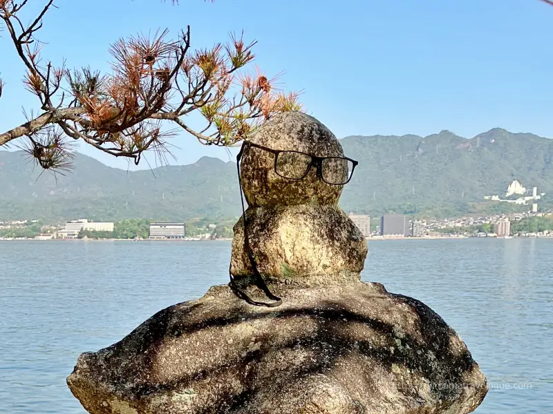 広島02　厳島神社 (7)忘れ物02