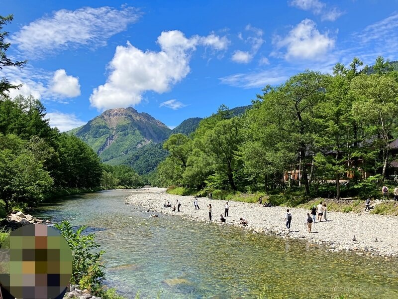 上高地20　河童橋から見た焼岳s