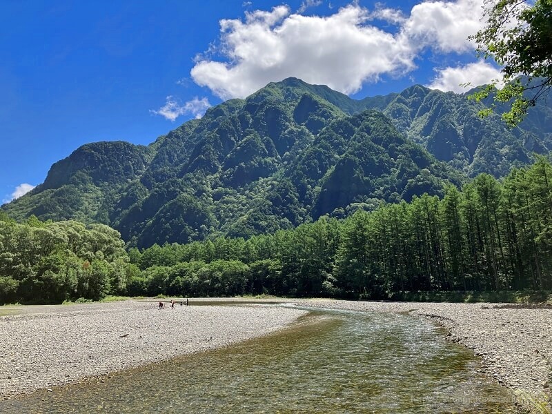 上高地18　中之瀬園地川沿いs