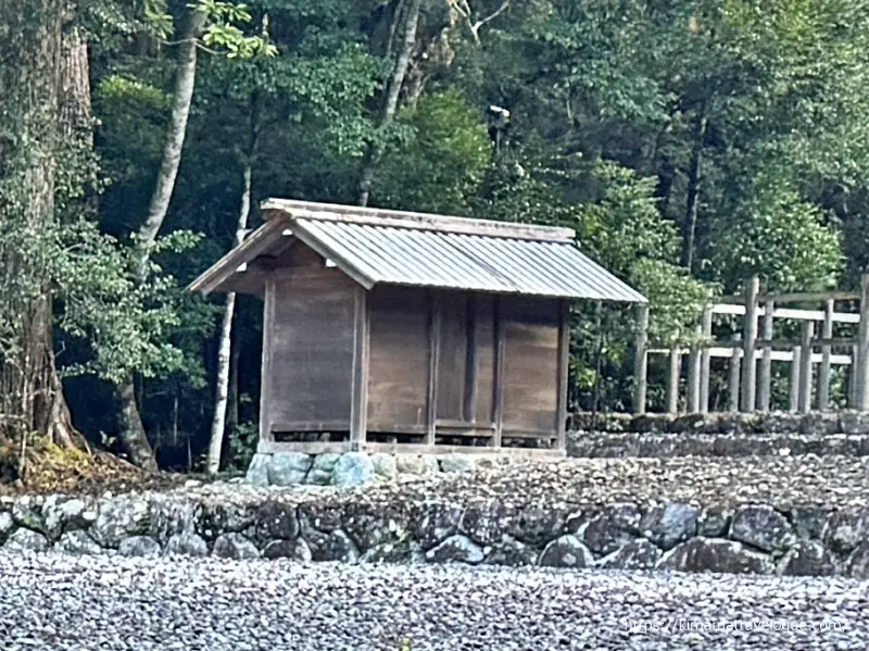 御船殿